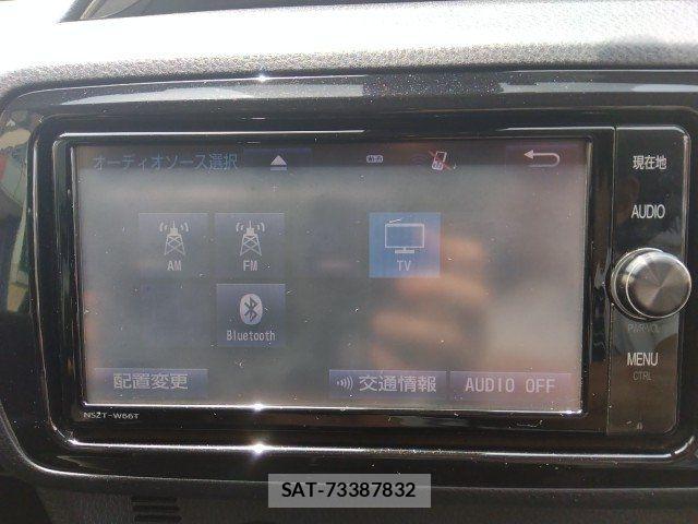 Toyota VITZ HYBRID 2017-10 7621125-18