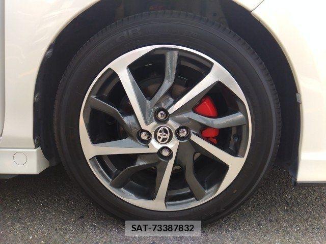 Toyota VITZ HYBRID 2017-10 7621125-23