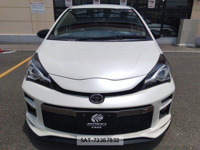 Toyota VITZ HYBRID 2017-10 7621125-4