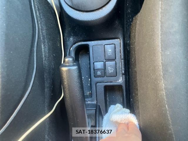 Toyota VITZ HYBRID 2017-07 7621124-20