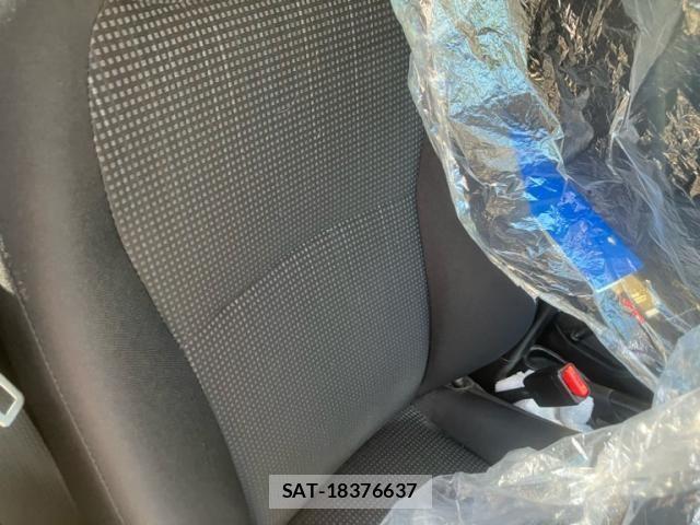 Toyota VITZ HYBRID 2017-07 7621124-5