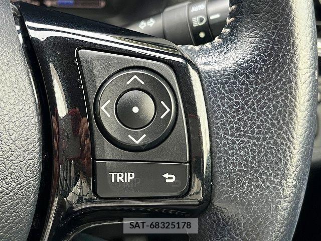 Toyota VITZ HYBRID 2017-03 7621123-22