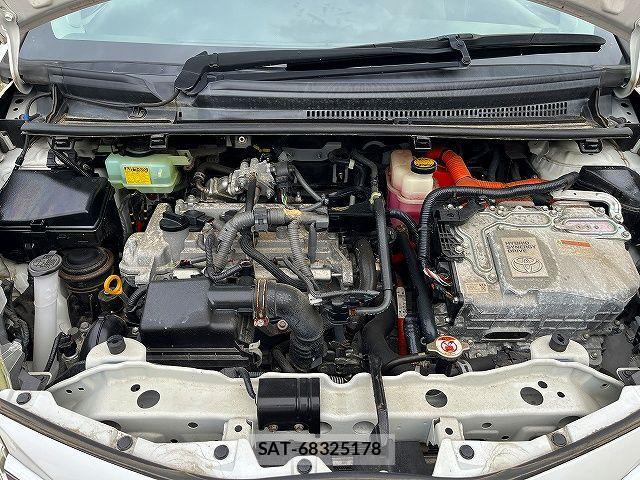 Toyota VITZ HYBRID 2017-03 7621123-27