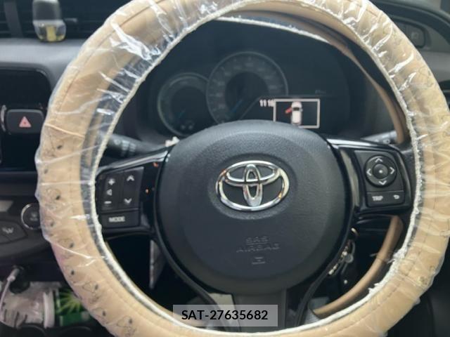 Toyota VITZ HYBRID 2017-08 7621126-10