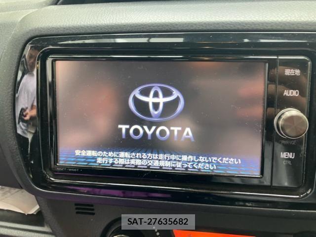 Toyota VITZ HYBRID 2017-08 7621126-14
