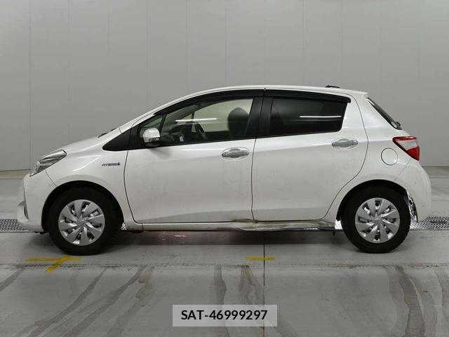 Toyota VITZ HYBRID 2019-05 7605442-1