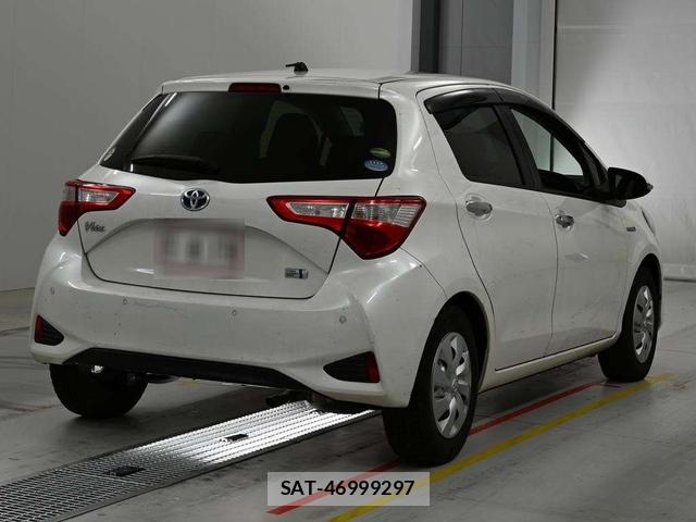 Toyota VITZ HYBRID 2019-05 7605442-3