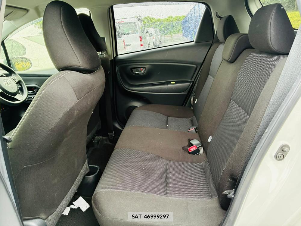 Toyota VITZ HYBRID 2019-05 7605442-9