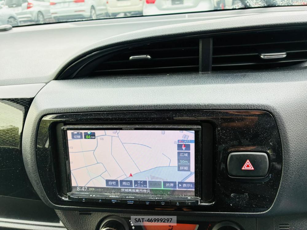 Toyota VITZ HYBRID 2019-05 7605442-18