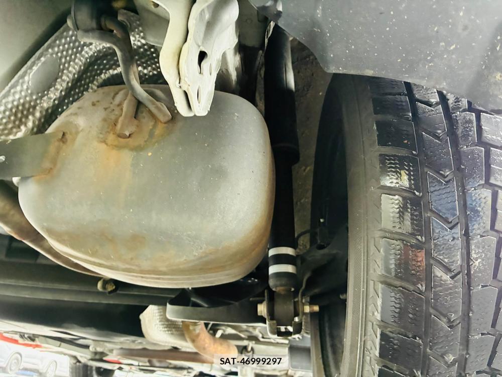 Toyota VITZ HYBRID 2019-05 7605442-37