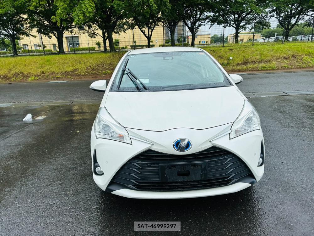 Toyota VITZ HYBRID 2019-05 7605442-7