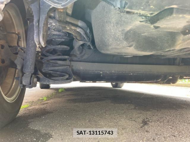 Toyota VITZ HYBRID 2017-03 7730406-11
