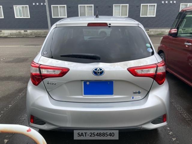 Toyota VITZ HYBRID 2017-06 7730408-9