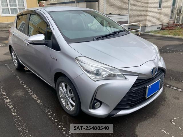 Toyota VITZ HYBRID 2017-06 7730408-3