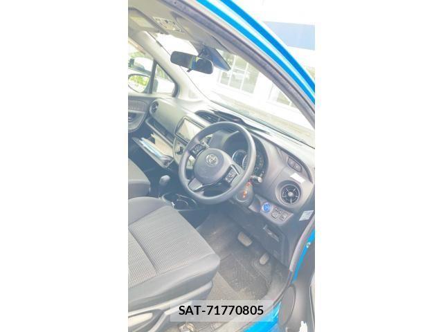 Toyota VITZ HYBRID 2018-02 7790261-9