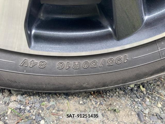 Toyota VITZ HYBRID 2019-07 8039031-9