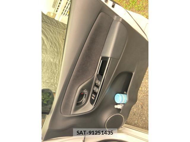 Toyota VITZ HYBRID 2019-07 8039031-10