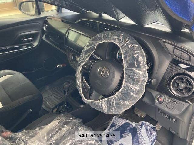 Toyota VITZ HYBRID 2019-07 8039031-11