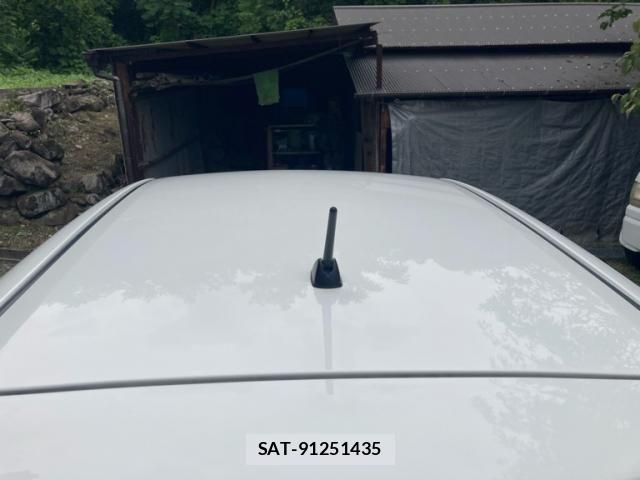Toyota VITZ HYBRID 2019-07 8039031-15