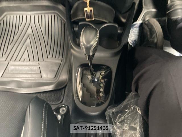 Toyota VITZ HYBRID 2019-07 8039031-19