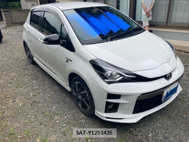 Toyota VITZ HYBRID 2019-07 8039031-2