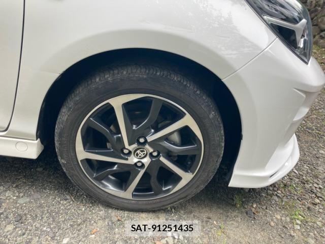 Toyota VITZ HYBRID 2019-07 8039031-7