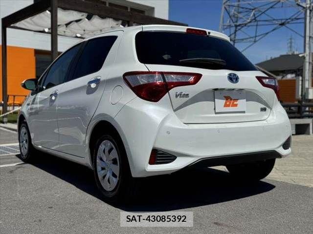 Toyota VITZ HYBRID 2018-12 8076059-12