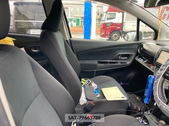 Toyota VITZ HYBRID 2018-07 8102534-12