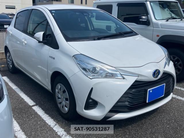 Toyota VITZ HYBRID 2019-09 8102533-0