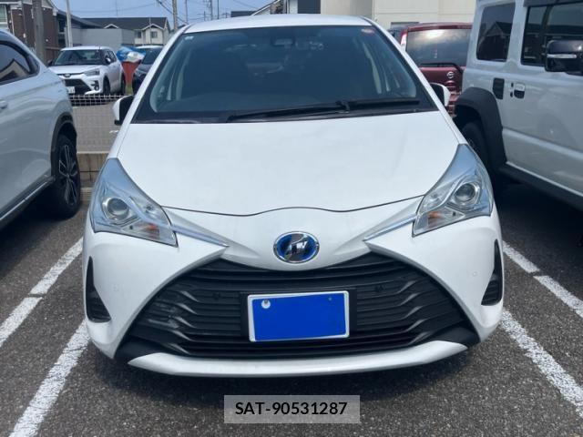 Toyota VITZ HYBRID 2019-09 8102533-1
