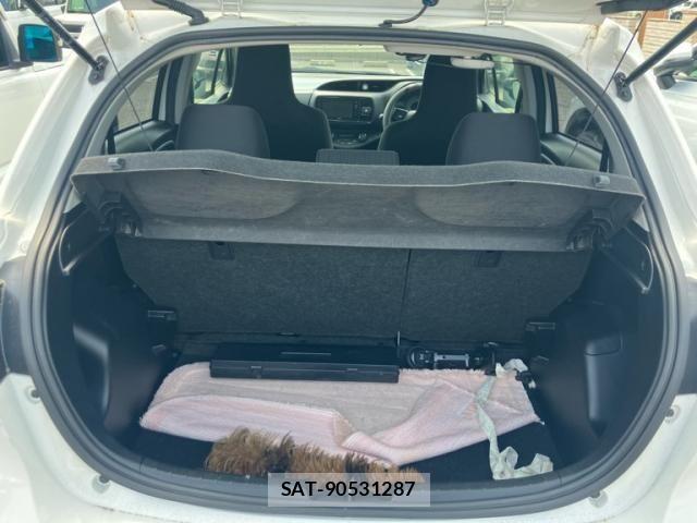 Toyota VITZ HYBRID 2019-09 8102533-6