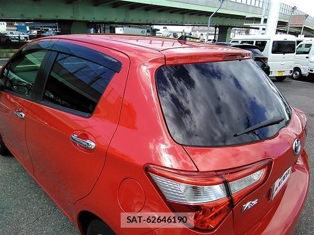 Toyota VITZ HYBRID 2018-09 8102532-9