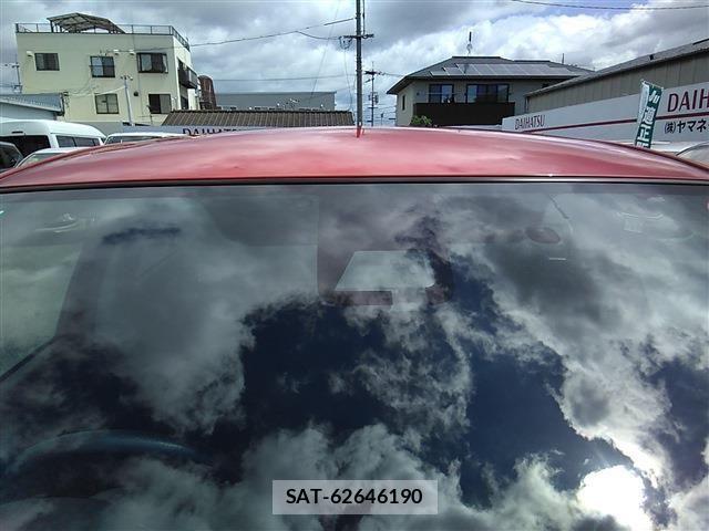 Toyota VITZ HYBRID 2018-09 8102532-12