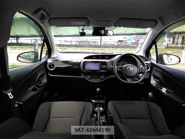 Toyota VITZ HYBRID 2018-09 8102532-1