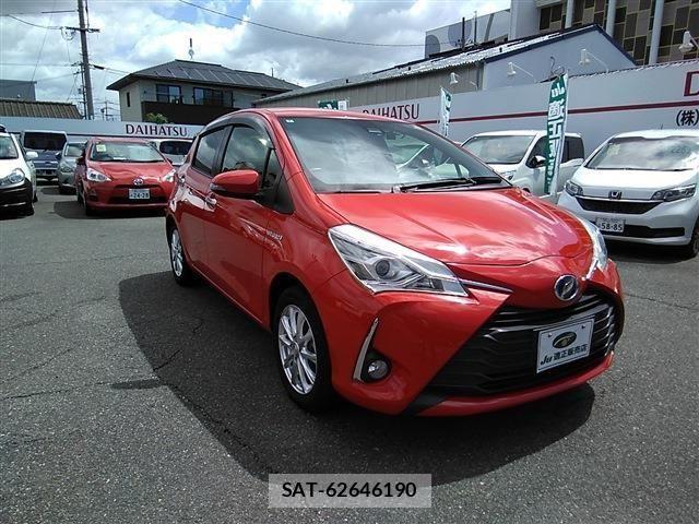 Toyota VITZ HYBRID 2018-09 8102532-4