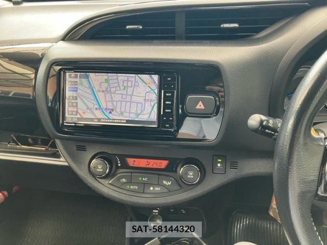 Toyota VITZ HYBRID 2017-10 8210881-18