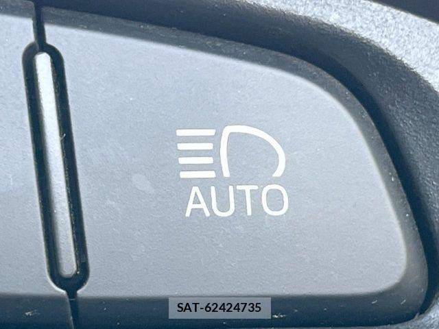 Toyota VITZ HYBRID 2019-03 8210880-5
