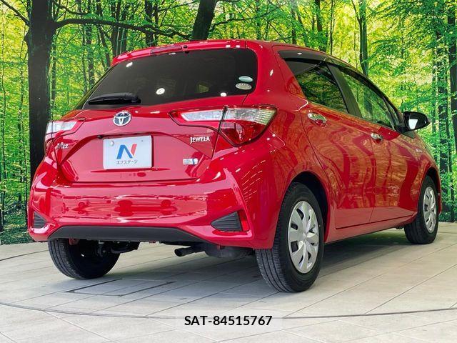 Toyota VITZ HYBRID 2017-10 8232305-16