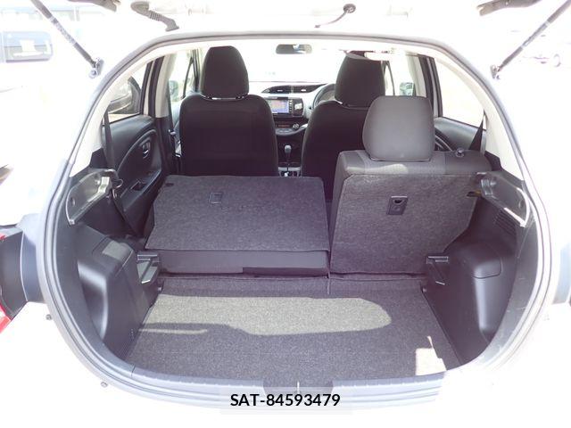 Toyota VITZ HYBRID 2019-06 8247077-20