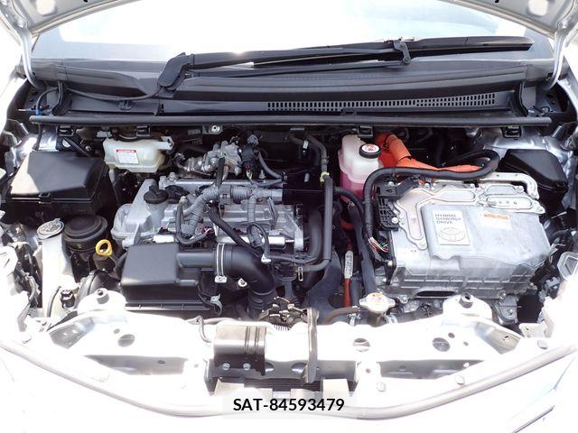Toyota VITZ HYBRID 2019-06 8247077-3