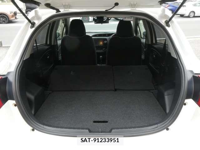 Toyota VITZ HYBRID 2017-12 8317889-8
