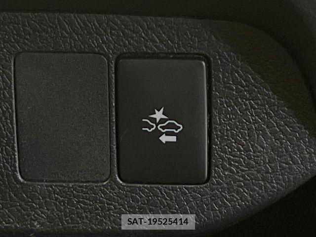 Toyota VITZ HYBRID 2019-09 8338387-4