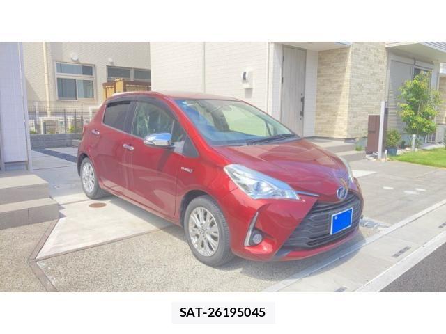 Toyota VITZ HYBRID 2017-10 8338389-2