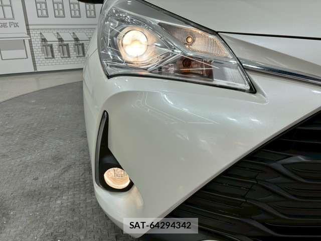 Toyota VITZ HYBRID 2017-07 8369625-16