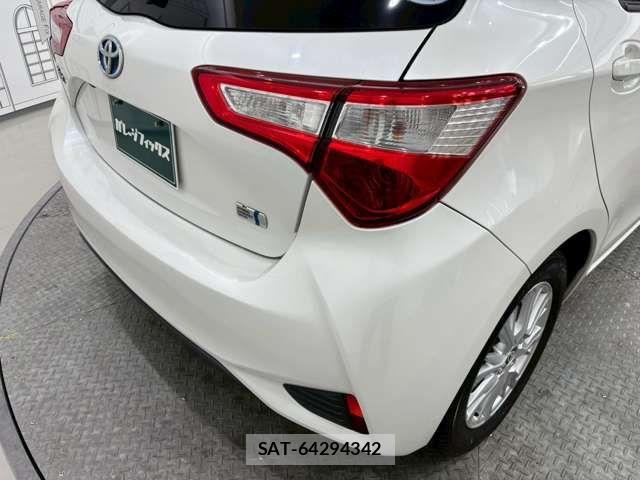 Toyota VITZ HYBRID 2017-07 8369625-5