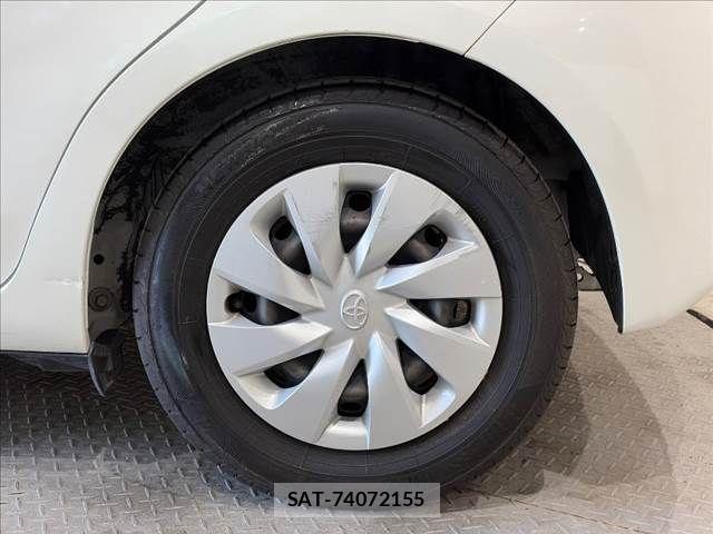 Toyota VITZ HYBRID 2017-12 8369623-25