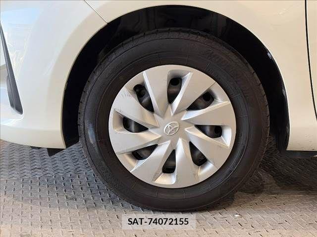 Toyota VITZ HYBRID 2017-12 8369623-26