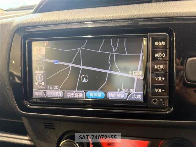 Toyota VITZ HYBRID 2017-12 8369623-3