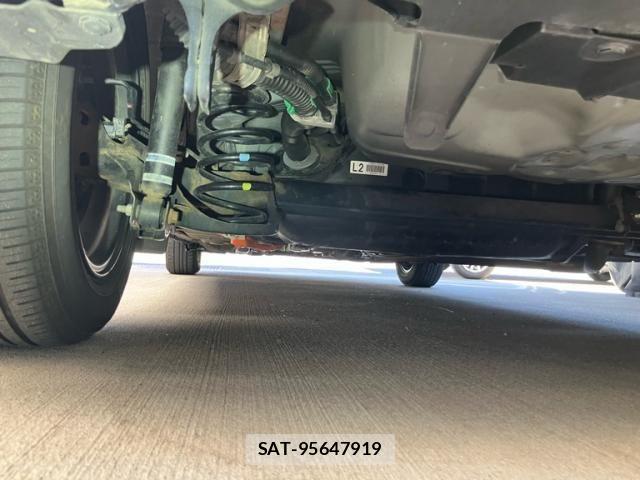 Toyota VITZ HYBRID 2019-09 8415718-24