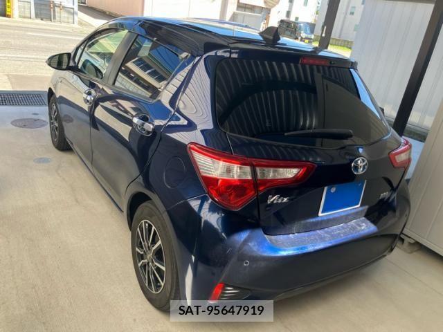 Toyota VITZ HYBRID 2019-09 8415718-3